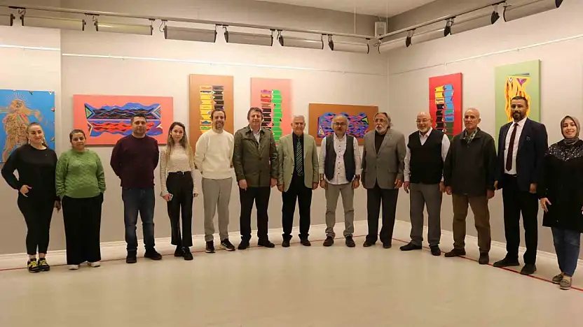 Ressam Mehmet Ali Doğan Sanko Sanat Galerisi'nde sergi açtı