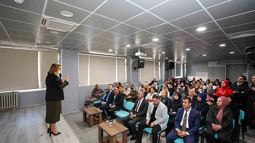 Şahin: 'Çocuklarda tek tip başarı doğru değil, onları erken yaşta yeteneklere göre yönlendirmek gerekiyor'