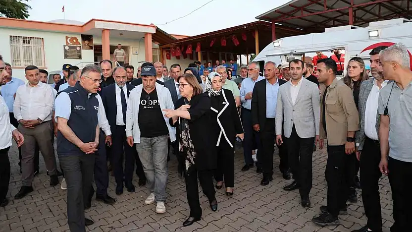 Şahin kaybolan Onur'un acılı ailesini ziyaret etti