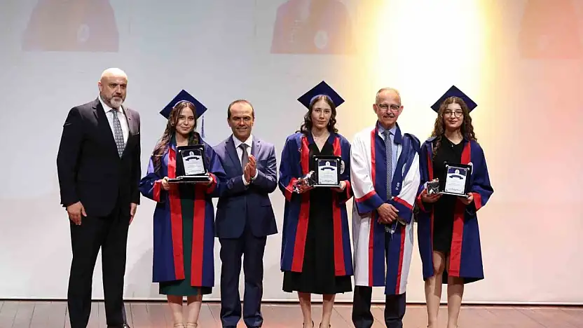 SANKO Üniversitesi'nde mezuniyet coşkusu