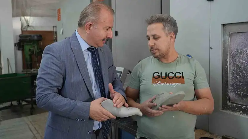 Suriyelilerin ülkelerine dönmesi ayakkabı sektöründe eleman sıkıntısına neden oldu