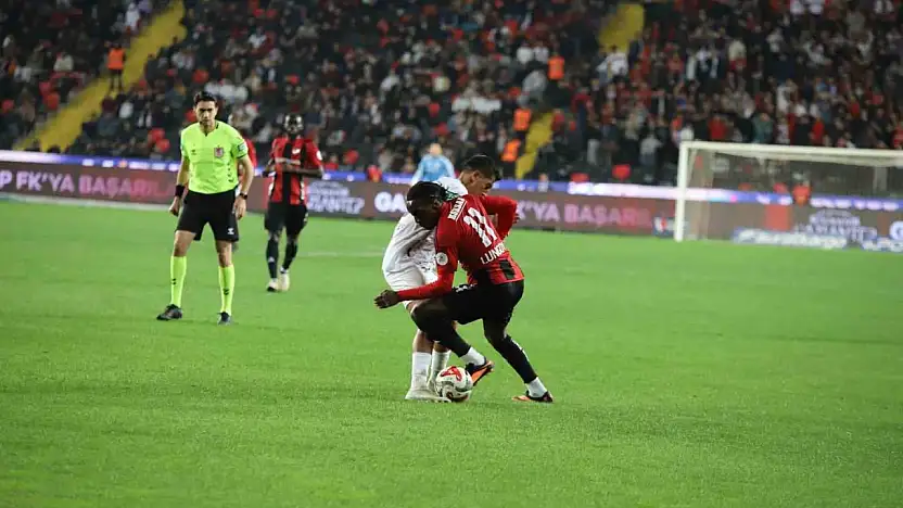 Trendyol Süper Lig: Gaziantep FK: 1 - Eyüpspor: 2 (Maç sonucu)