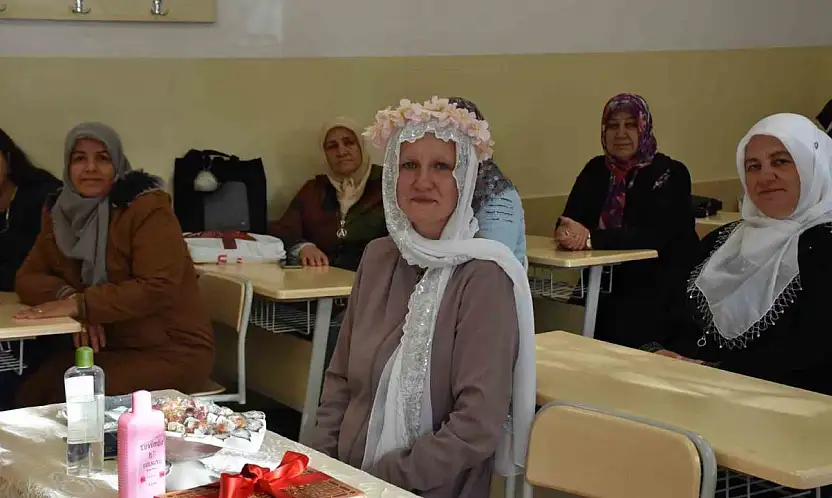 Alman kadın, Kur'an-ı Kerim'den etkilenip Müslüman oldu