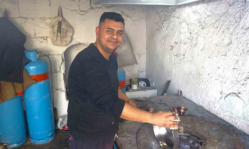 Baba-oğul kalaycılık mesleğini yaşatmaya çalışıyor