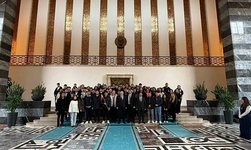 Başkan Yılmaz, gençleri başkentte karşıladı