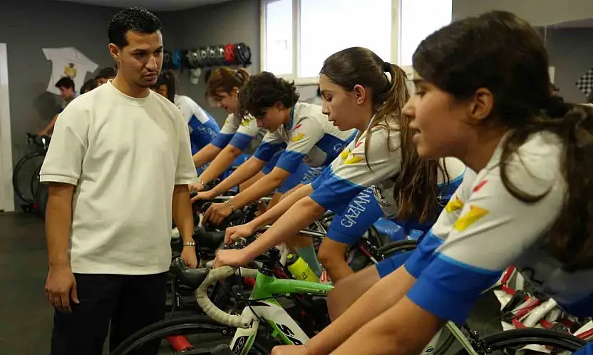 Bisiklet tamirciliğinden antrenörlüğe uzanan başarı hikayesi