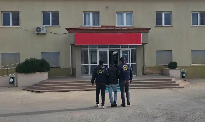 Cinsel istismar suçundan kesinleşmiş hapis cezasıyla aranan şahıs yakalandı