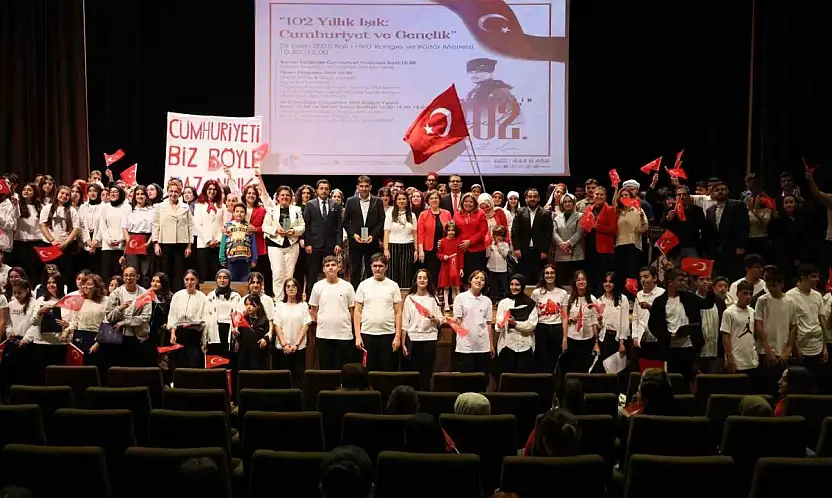 Cumhuriyetin 102. Yılı Hasan Kalyoncu Üniversitesi'nde coşkuyla kutlandı