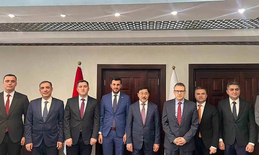 DEİK/Türkiye-Irak İş Konseyi Başkanı Halit Acar, Irak Merkez Bankası Başkanı Al-Alaq ile görüştü