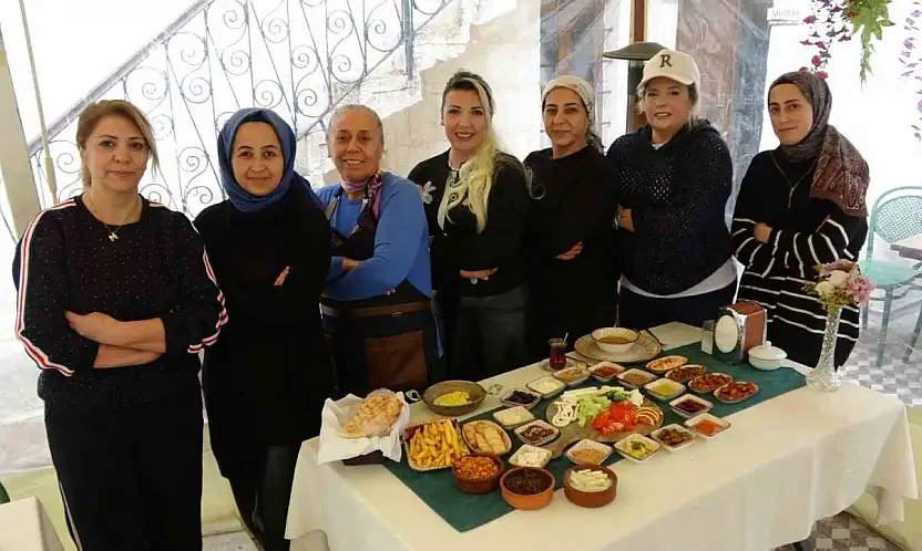 Eşlerinden imza karşılığında toplanan kadınlar önce kooperatif kurdu, sonra restoran açtı