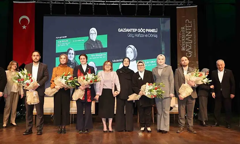 Gaziantep Büyükşehir'in ev sahipliğinde 'Yeşil Otobüs' belgeselinin ilk gösterimi yapıldı