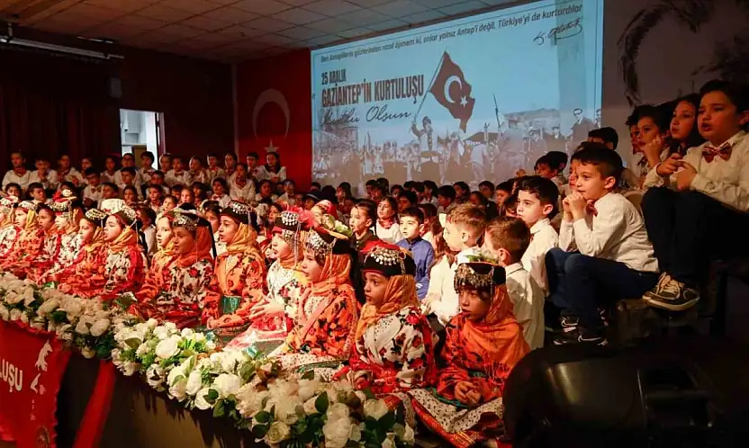 Gaziantep Kolej Vakfı'nda 25 Aralık Coşkusu