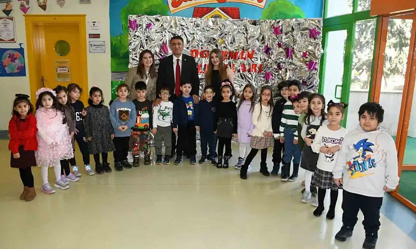 Gaziantep Kolej Vakfı'nda coşkulu karne heyecanı