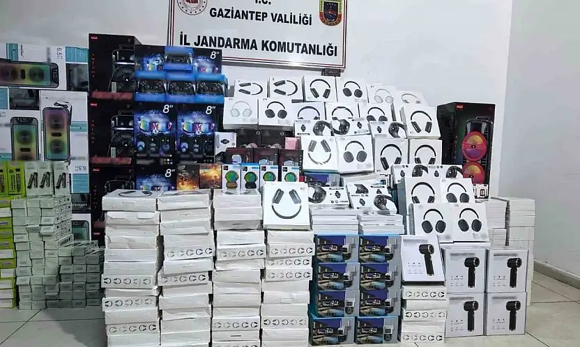Gaziantep'te 1,5 milyon TL değerinde kaçak elektronik eşya ele geçirildi
