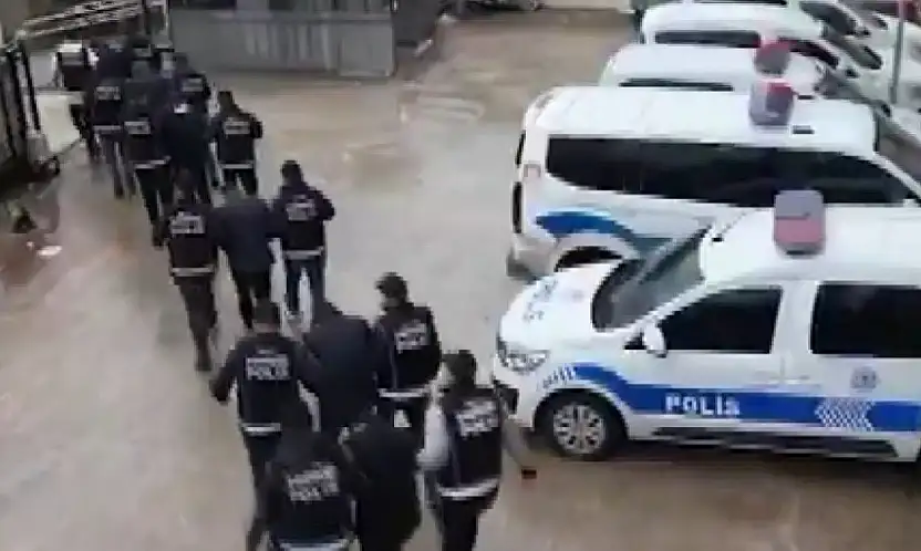Gaziantep'te 162 litre sıvı metamfetamin ele geçirildi: 6 gözaltı