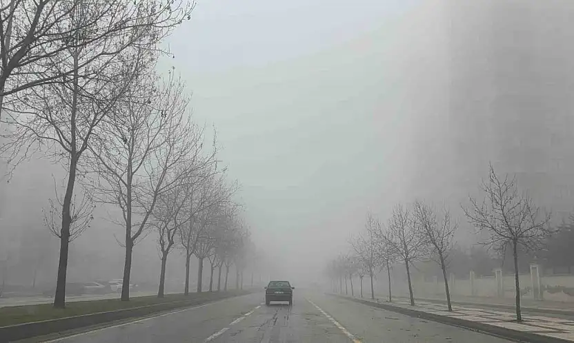 Gaziantep'te 2 gündür yoğun sis etkili oluyor