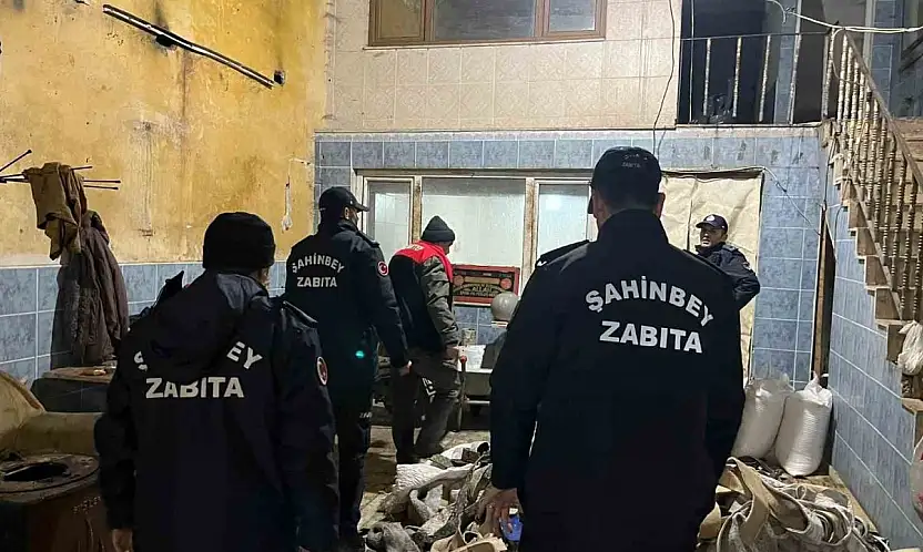 Gaziantep'te bin 300 kilo sağlıksız sakatat ele geçirildi, iş yeri kapatıldı