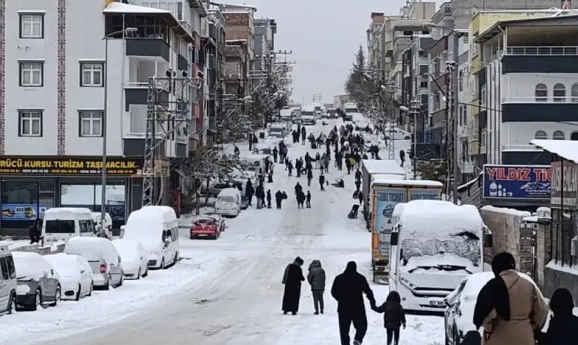 Gaziantep'te eğitime 1 gün daha ara