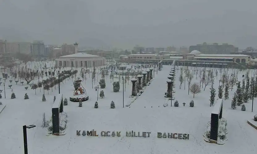 Gaziantep'te kar manzarası havadan görüntülendi