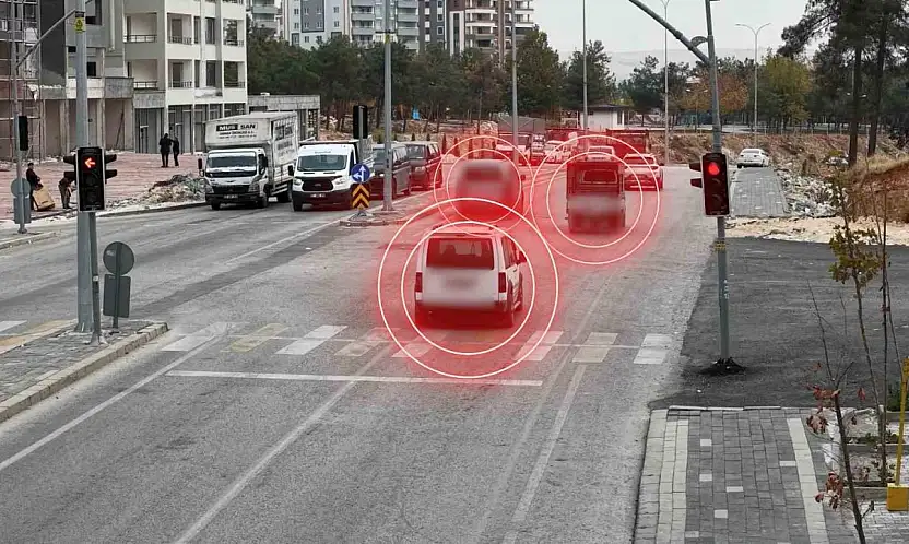 Gaziantep'te kırmızı ışık ihlali yapan 990 araca ceza