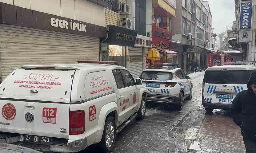 Gaziantep'te korkutan iş yeri yangını: 2'si ağır 6 kişi dumandan etkilendi