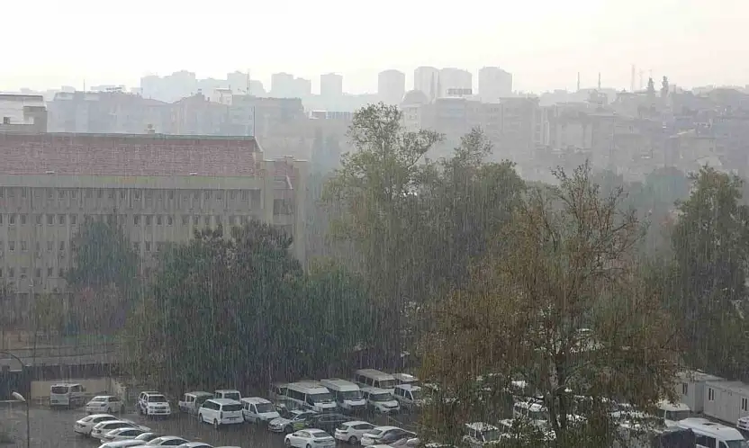 Gaziantep'te sağanak yağış etkili oldu