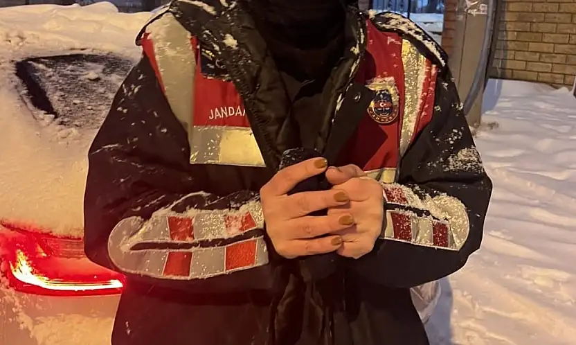 Gaziantep'te sahte kadın jandarma yakalandı