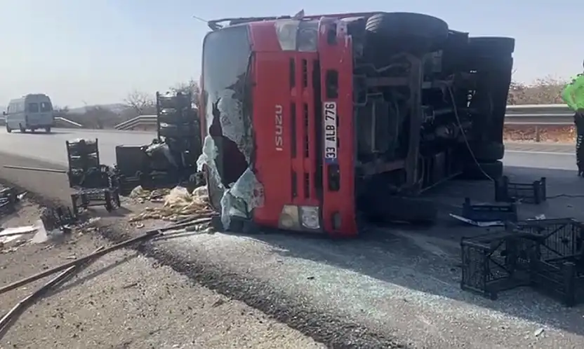 Gaziantep'te zincirleme kaza: 9 yaşındaki çocuk kurtarılamadı