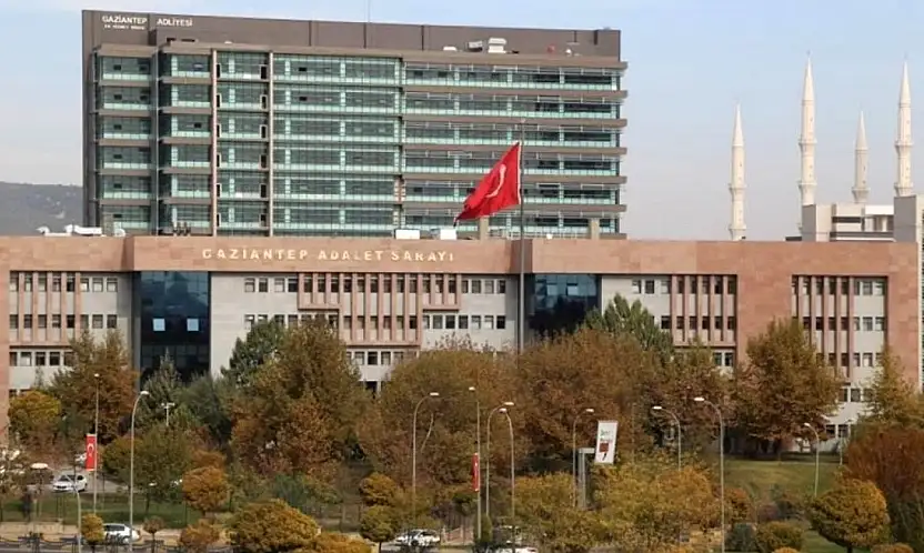 Gece kulübünde 2 kişiyi öldüren sanığın yargılanmasına devam edildi