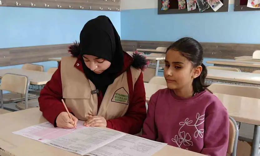 Görme engelli kardeşlerin Siyer Yarışması heyecanı