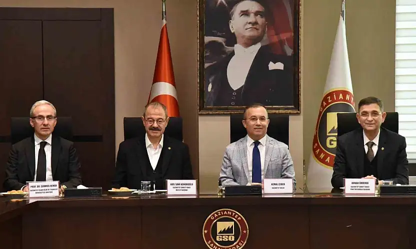 GSO ev sahipliğinde 'Sanayide Dijital Dönüşüm ve Yapay Zeka' konusu ele alındı