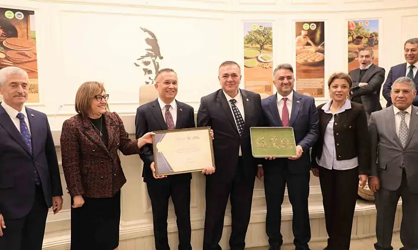 GTB'ye coğrafi işaret başarıları için teşekkür plaketi