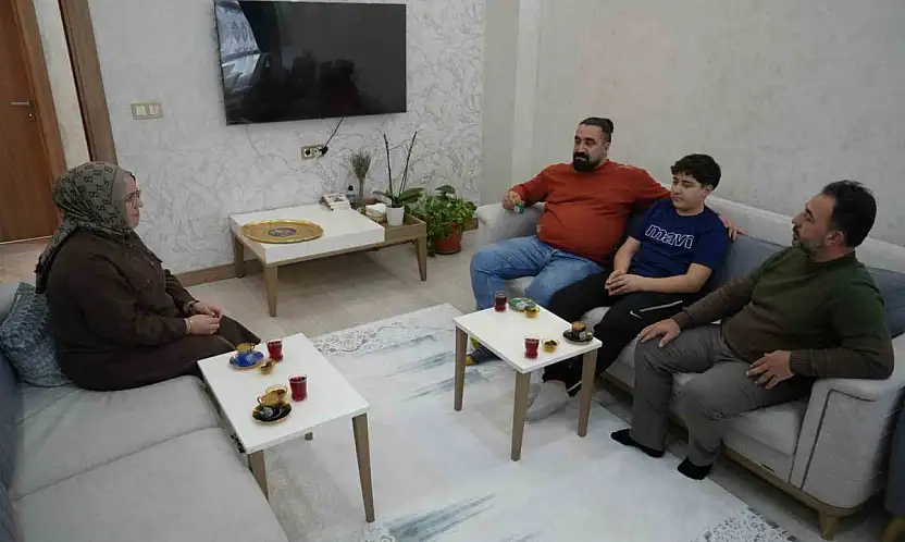 İslahiyeli depremzedeler: 'Devlet-millet el ele ayağa kalktık'