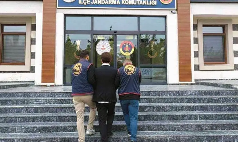 Kesinleşmiş 12 yıl cezayla aranan uyuşturucu taciri yakalandı