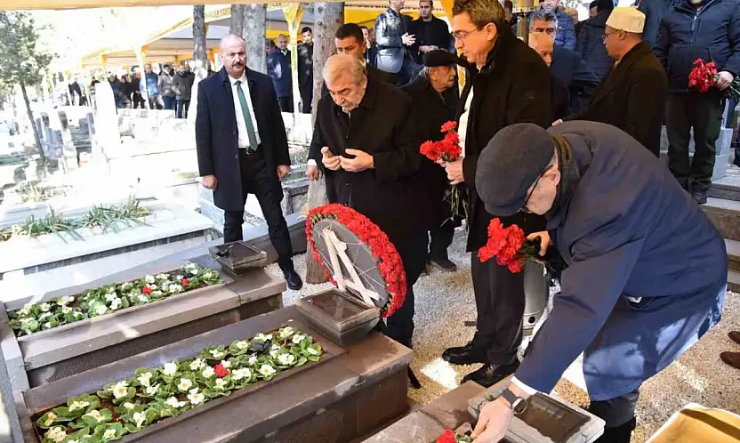 SANKO'nun kurucusu Sani Konukoğlu, mezarı başında anıldı