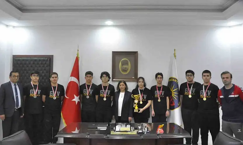 Satrançta Gaziantep'in hamle Şampiyonu GKV Özel Liseleri