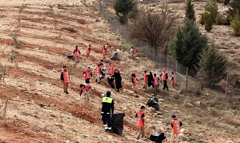 Şehitkamil'de minik ellerden doğaya büyük katkı
