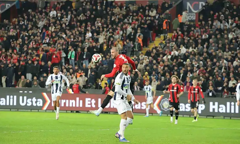 Trendyol Süper Lig: Gaziantep FK: 0 - Kasımpaşa: 0 (Maç devam ediyor)