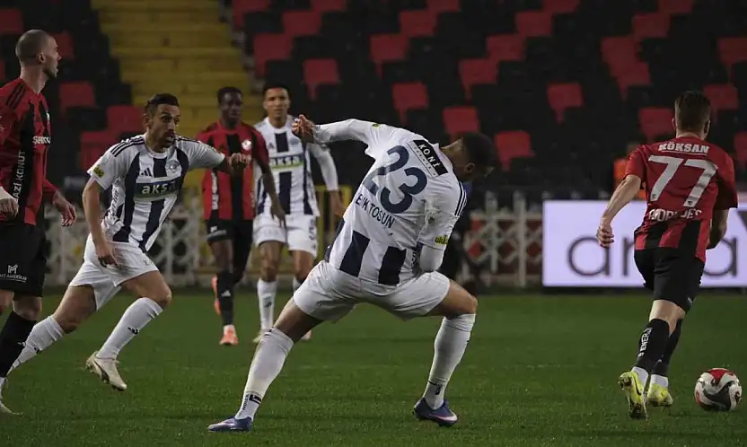 Trendyol Süper Lig: Gaziantep FK: 2 - Kasımpaşa: 1 (İlk yarı)