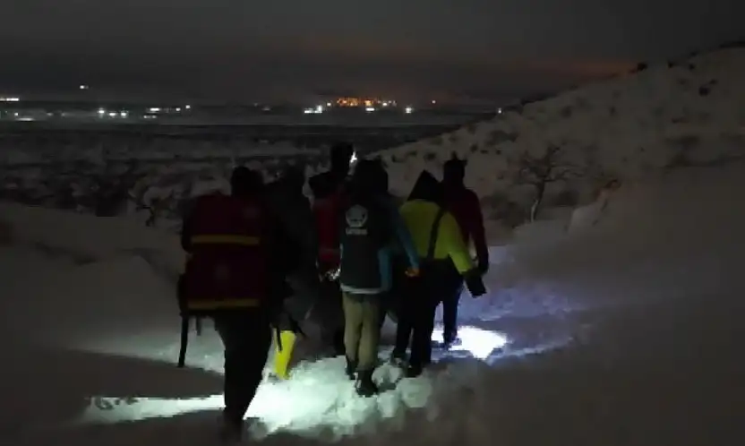 UMKE, araçları kara saplanınca vakaya yürüyerek ulaştı
