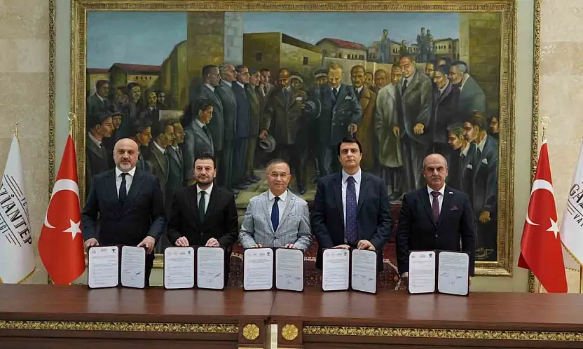 Yılmaz'dan öğrencilere 3 ayrı destek